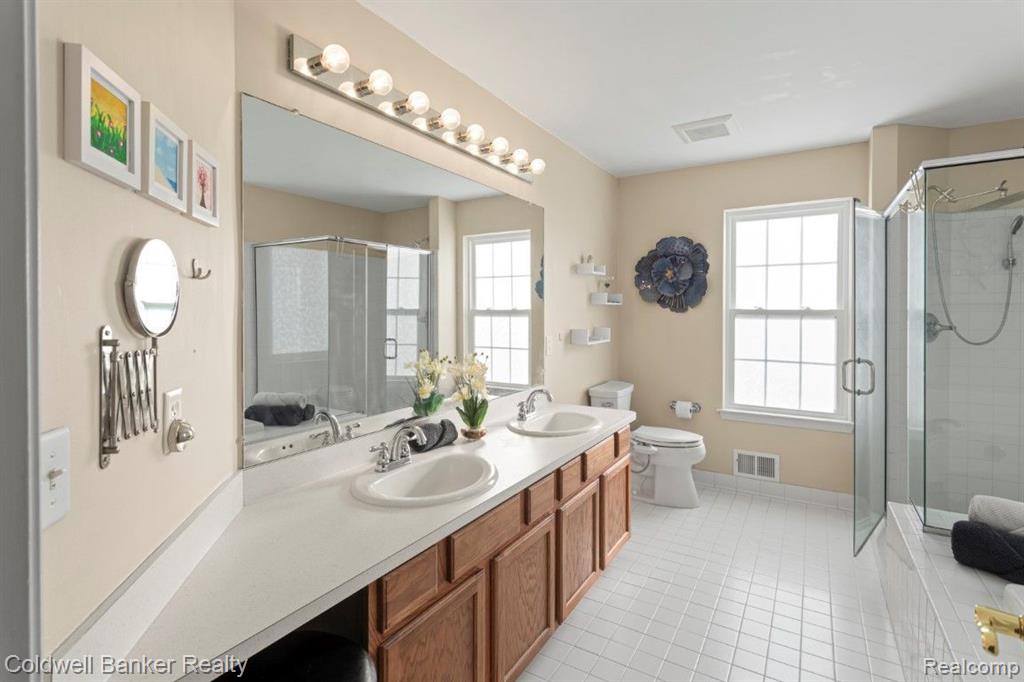 8492 Parkridge Drive, Dexter, MI 48130 — Photo 29