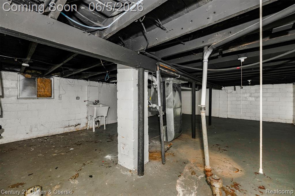 7667 Ellsworth Street, Detroit, MI 48238 — Photo 9