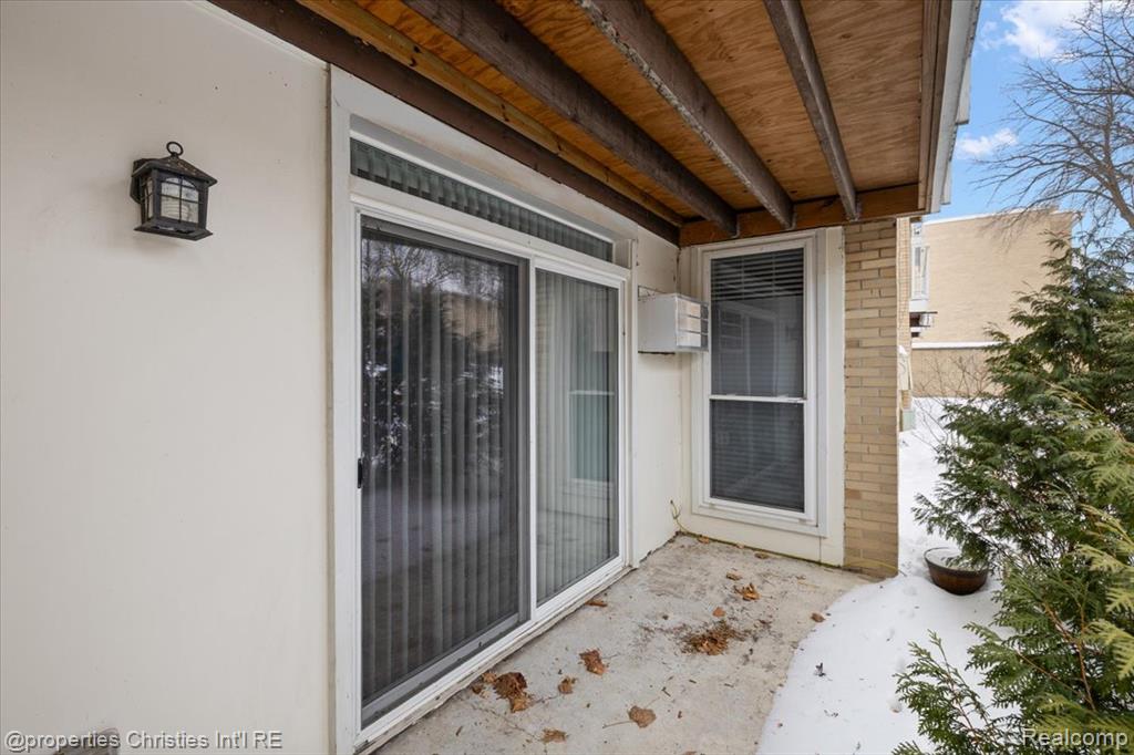 4921 Crooks Road, N 3, Royal Oak, MI 48073 — Photo 16