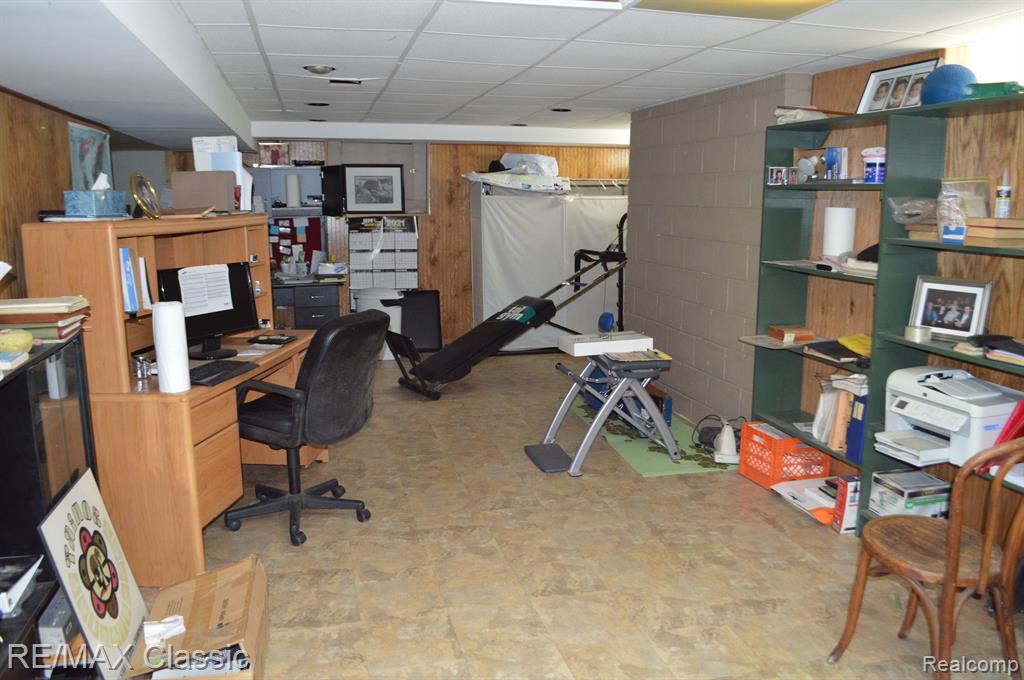 56000 9 MILE Road, South Lyon, MI 48178 — Photo 31