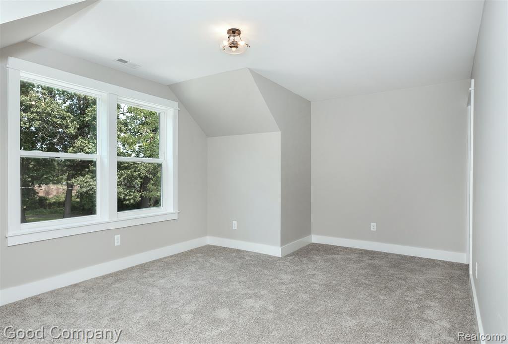 713 W Farnum Avenue, Royal Oak, MI 48067 — Photo 37
