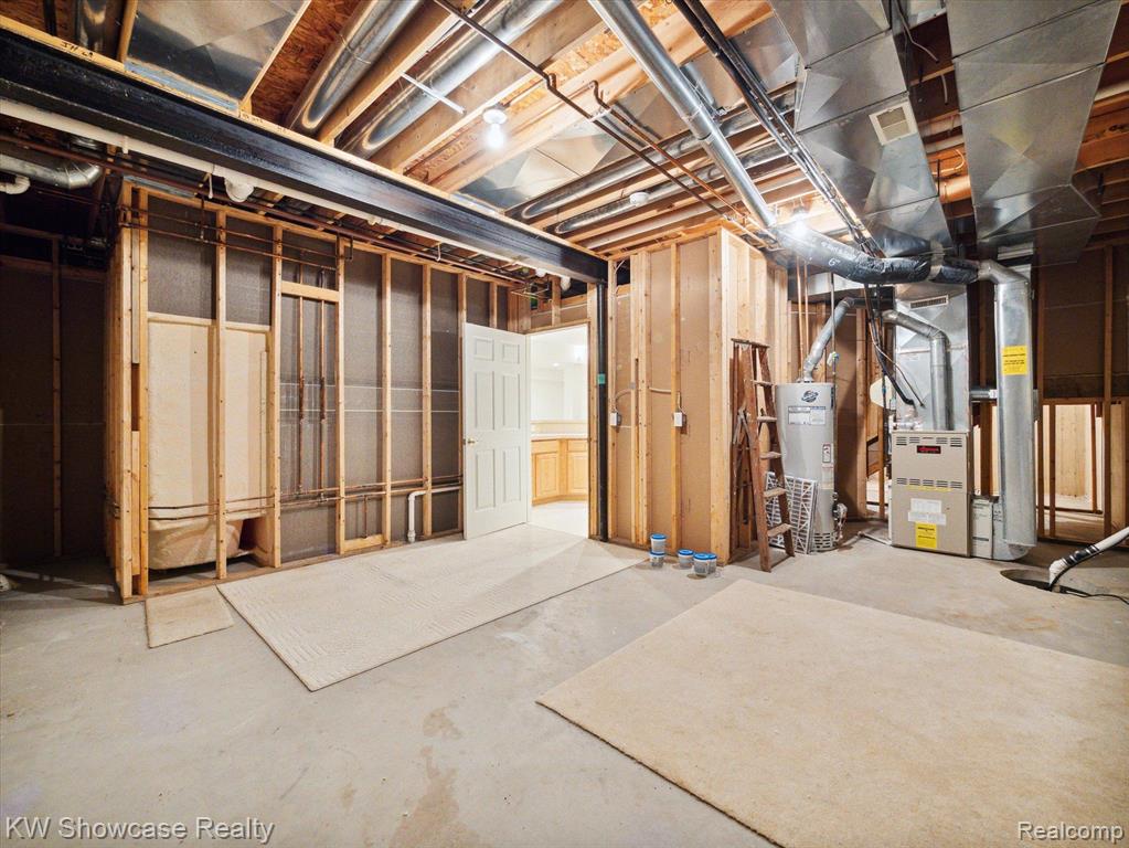 61011 EVERGREEN, South Lyon, MI 48178 — Photo 44