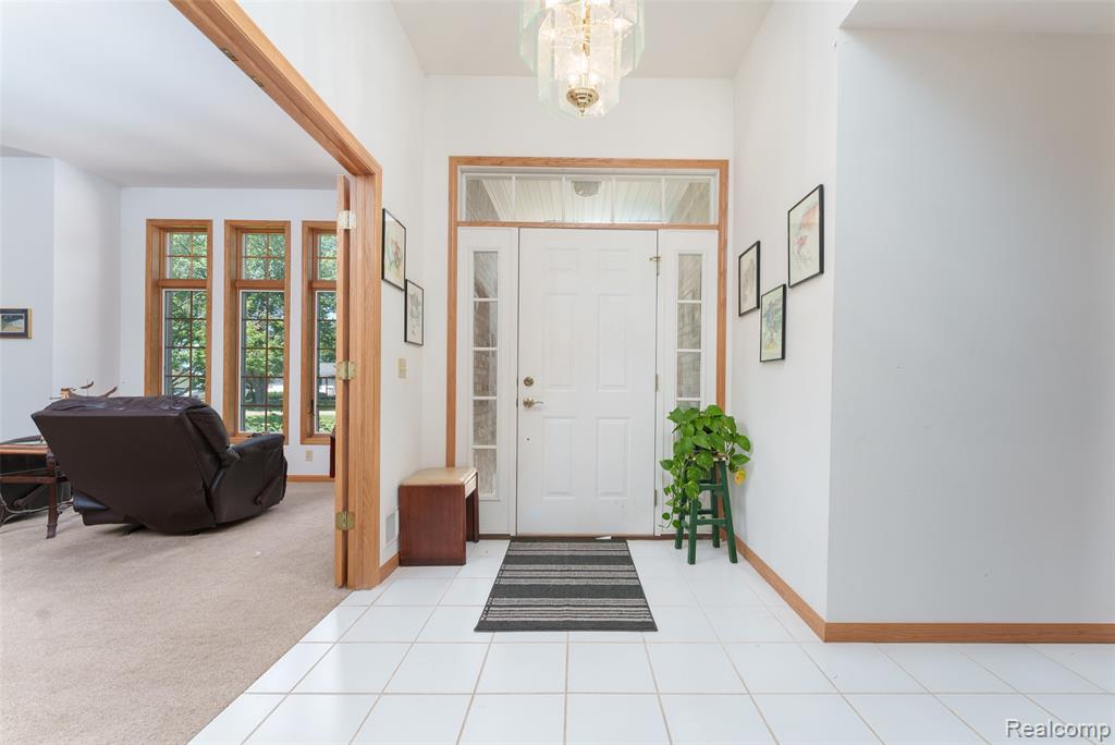 5382 Meadowlawn Road, Fowlerville, MI 48836 — Photo 11