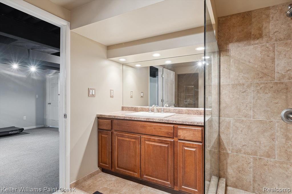 46044 ROYAL Drive, Chesterfield, MI — Photo 34