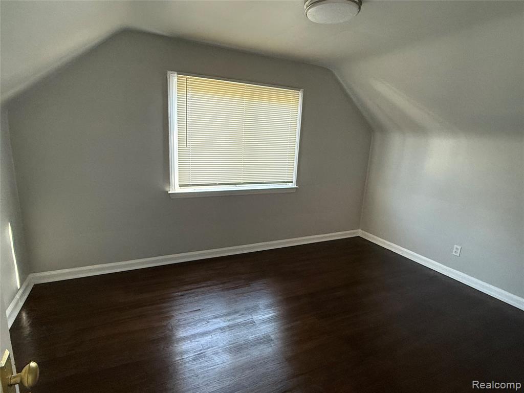 876 Garfield Avenue, Lincoln Park, MI 48146 — Photo 7