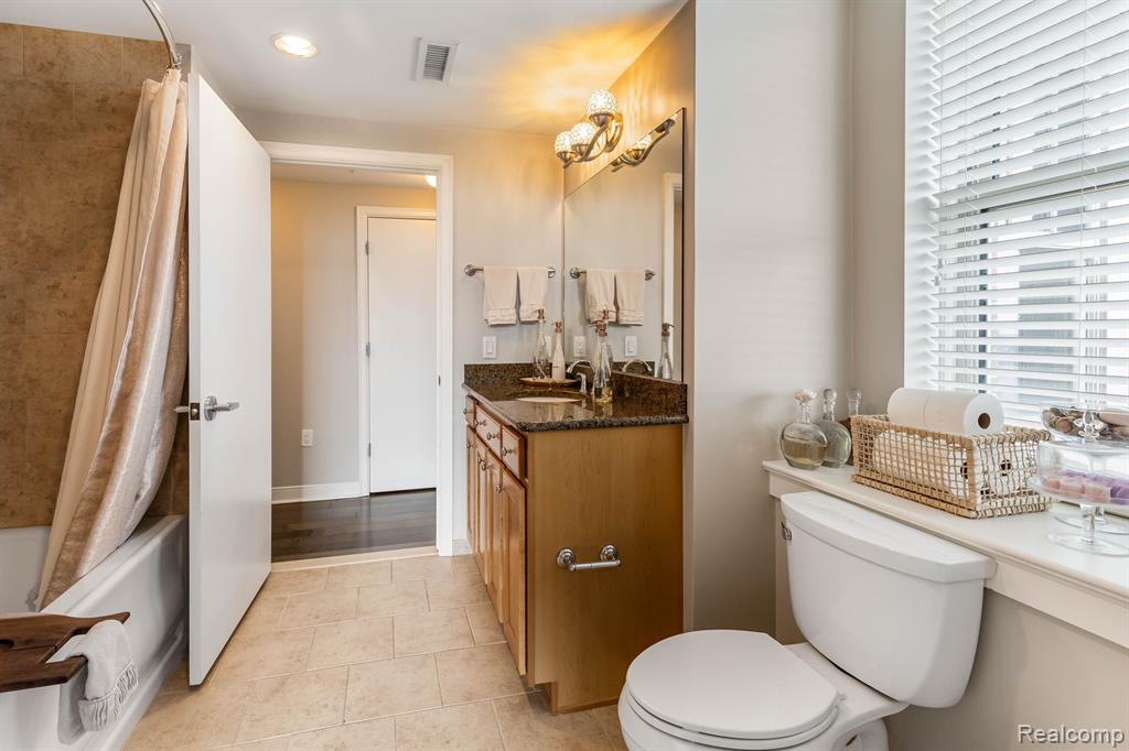 525 W Lafayette Boulevard, 16B, Detroit, MI 48226 — Photo 20