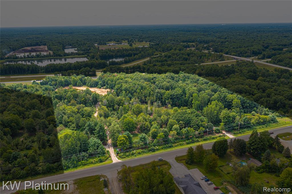 6265 Lapeer Road, Kimball, MI