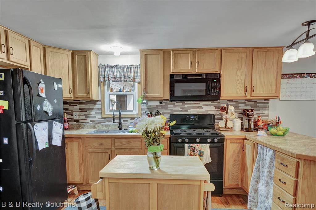 2091 Tomlinson Road, Caro, MI 48723 — Photo 12