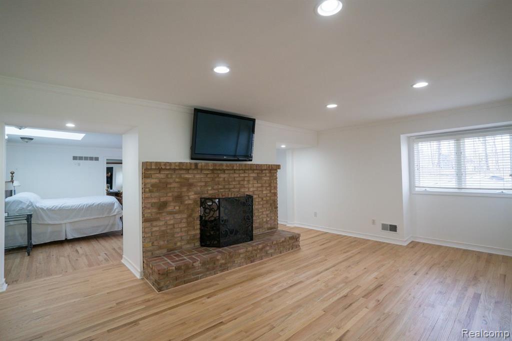 45778 FERMANAGH Drive, Northville, MI 48168 — Photo 34