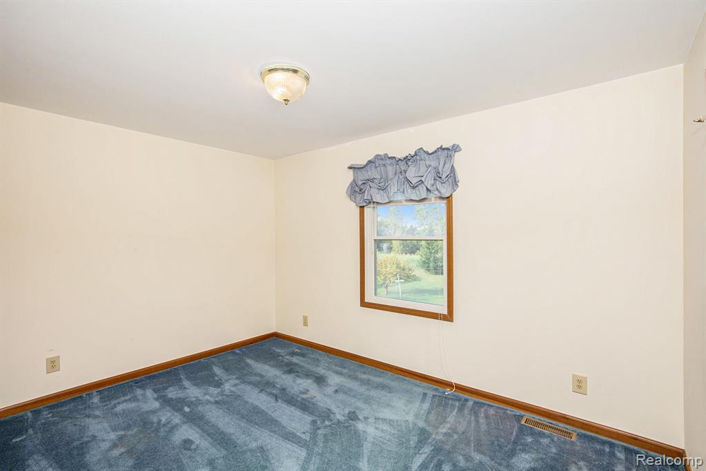 5489 Cade Road, Imlay City, MI 48444 — Photo 22