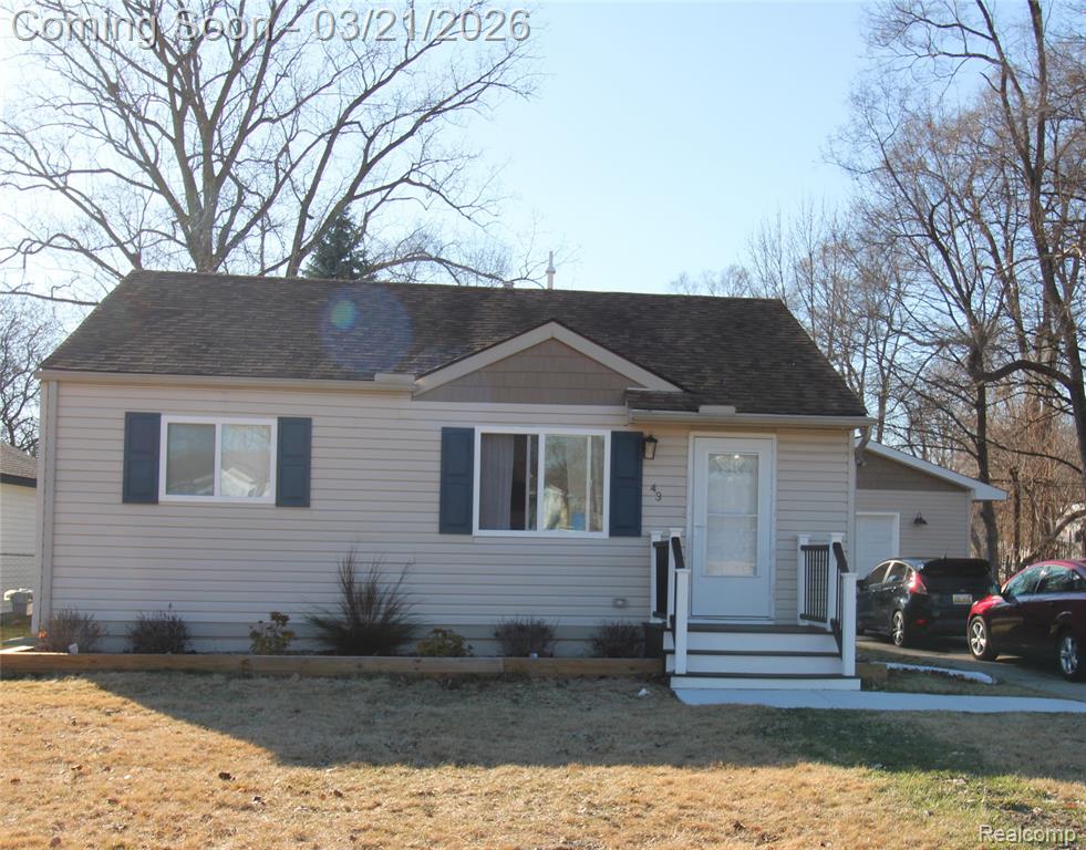 43 Doremus Avenue, Waterford, MI 48328 — front exterior