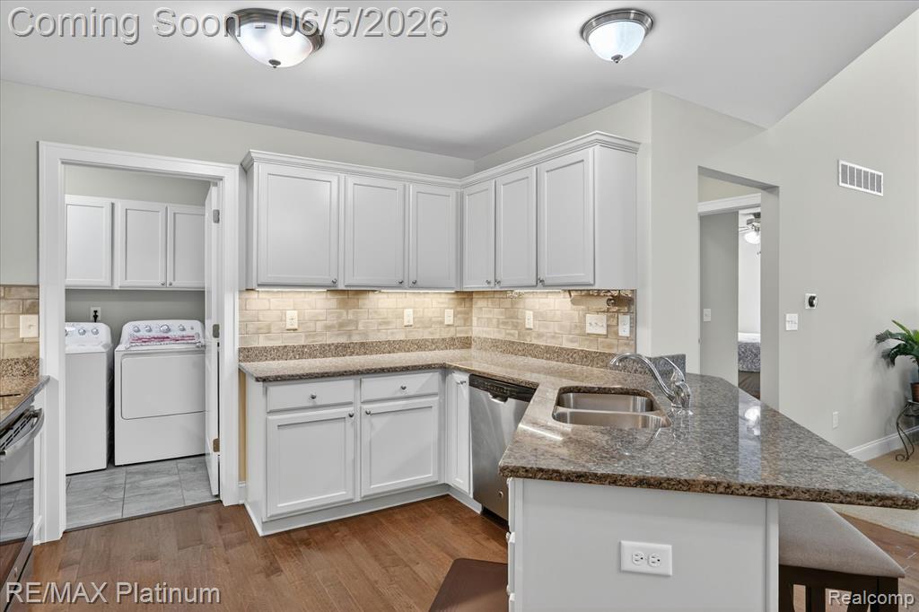 465 Hosta, 082, Howell, MI 48843 — Photo 14