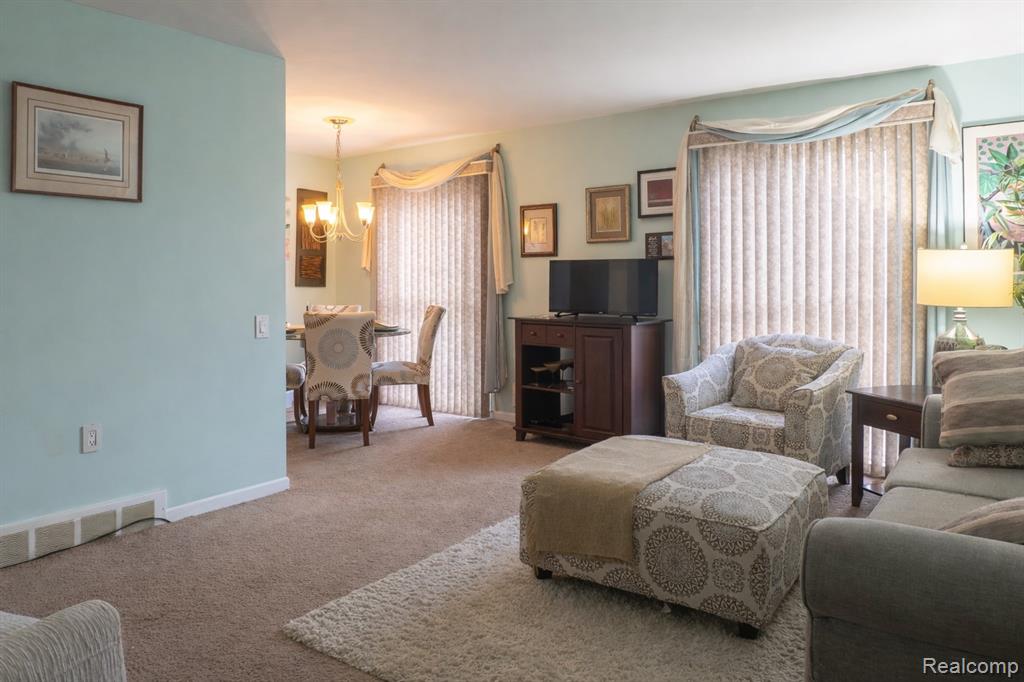 20210 Vernier Road, B, Harper Woods, MI 48225 — Photo 9