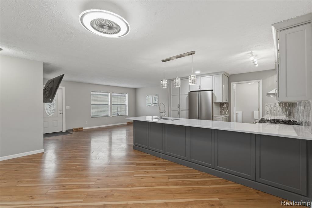11798 Willoway Court, South Lyon, MI 48178 — Photo 10