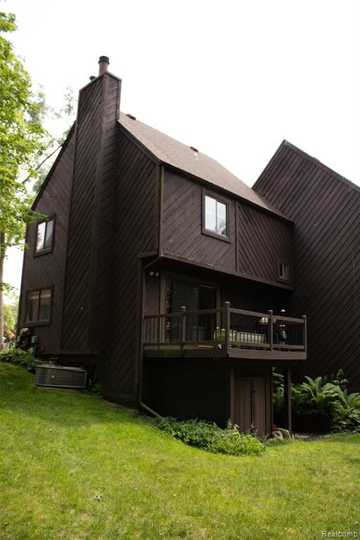 279 Fairway Court, Plainwell, MI 49080 — Photo 2