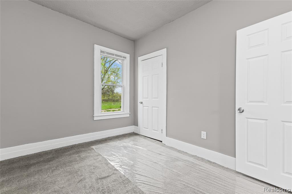 3010 Montclair Street, Detroit, MI 48214 — Photo 23