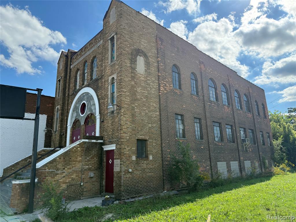 12517 Linwood Street, Detroit, MI 48206