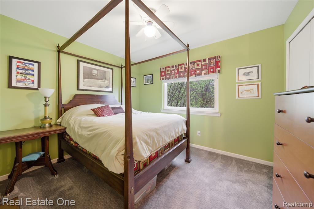 8135 Kimble Drive, Pinckney, MI 48169 — Photo 25