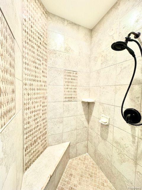 5259 PINEWOOD Drive, Brighton, MI 48116 — Photo 28