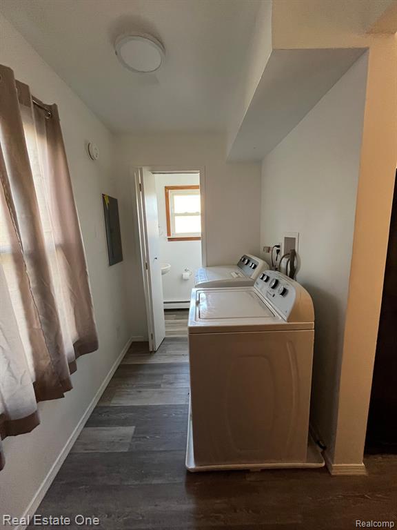 660 SAINT JOHNS Street, Wyandotte, MI 48192 — Photo 19