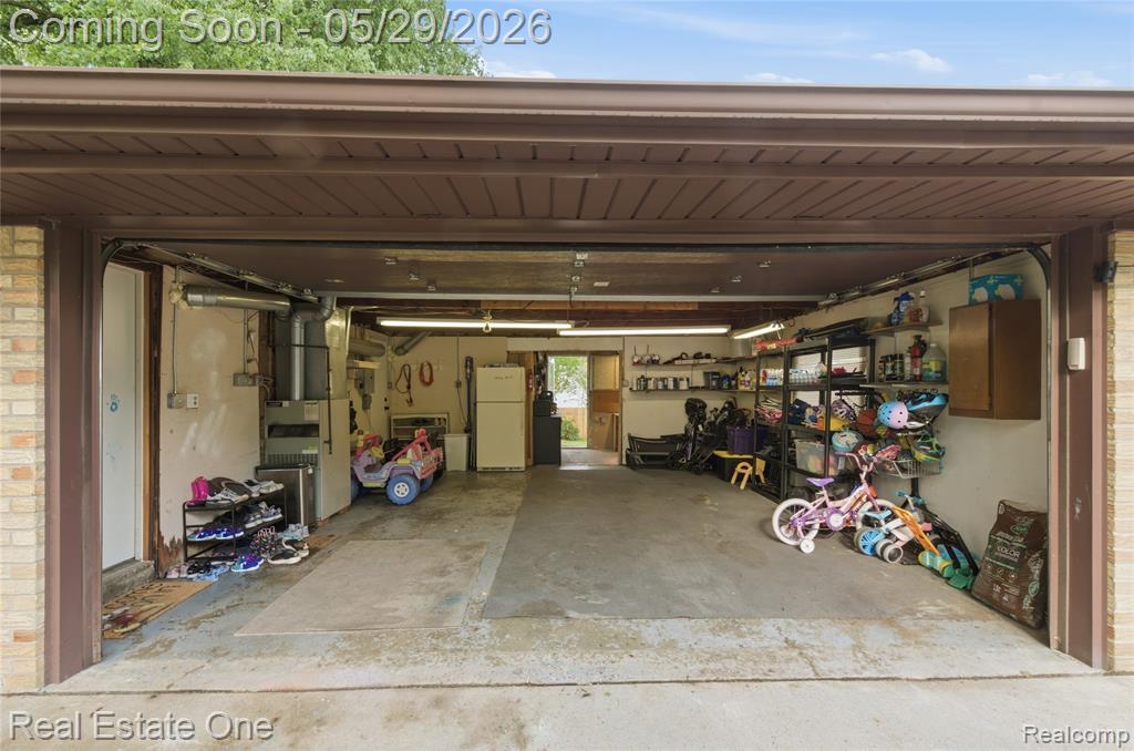 733 S Webik Avenue, Clawson, MI — Photo 39