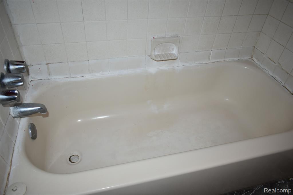 21004 PARKSIDE Boulevard, Ferndale, MI 48220 — Photo 9
