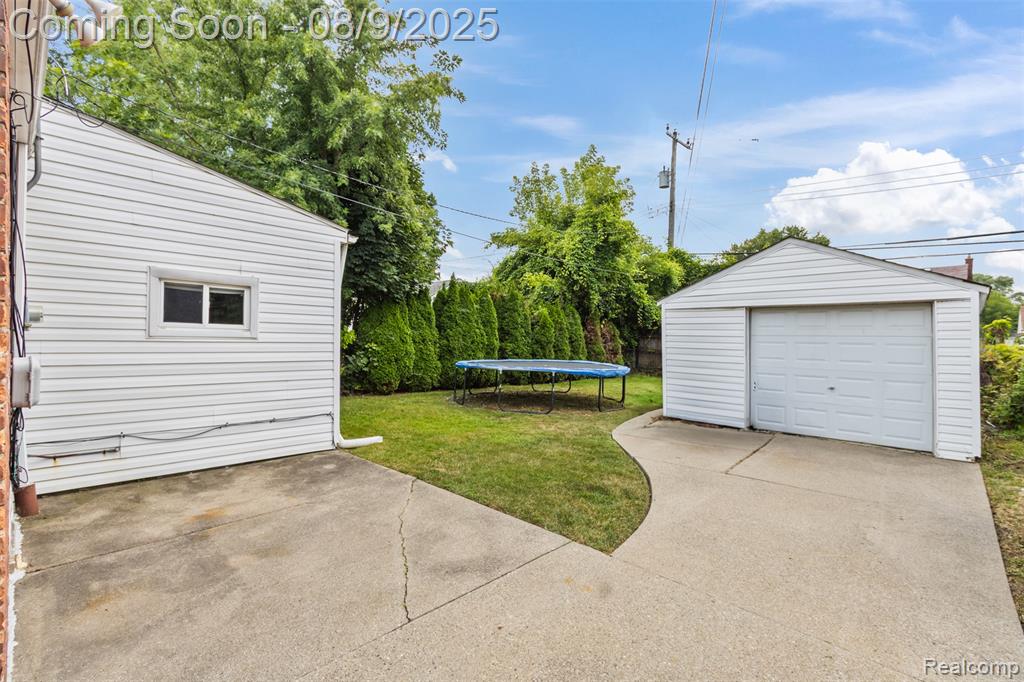 9911 Piedmont Street, Detroit, MI 48228 — Photo 19