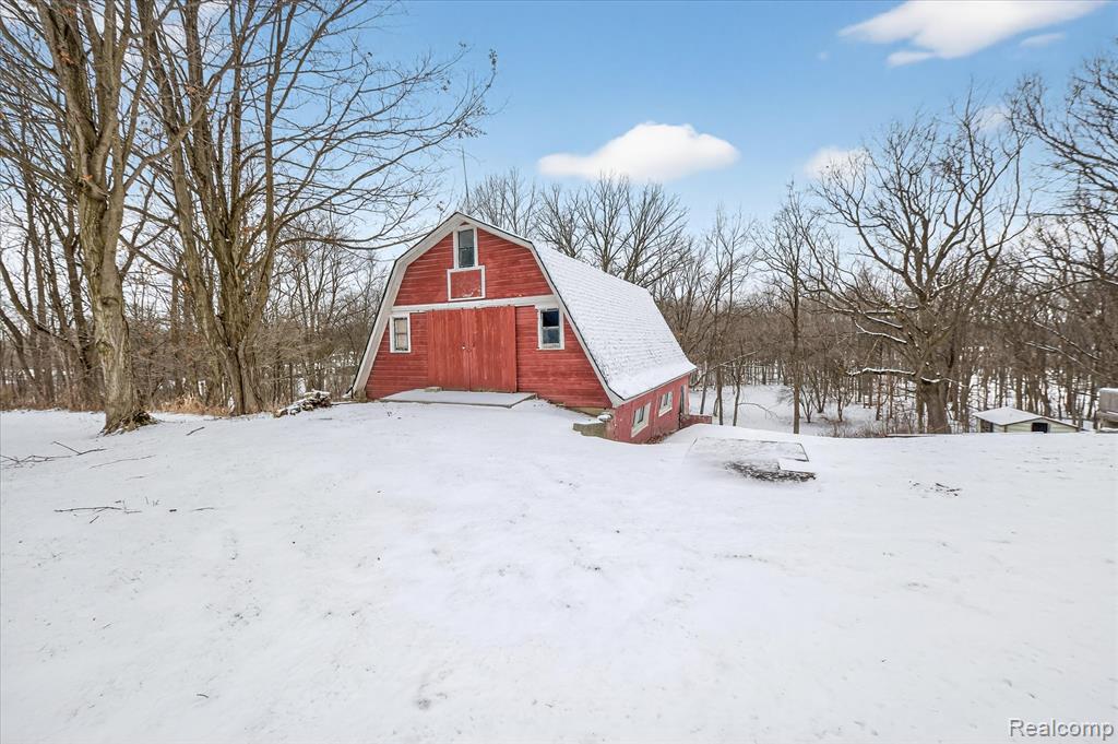 5300 Atlas Road, Grand Blanc, MI 48439 — Photo 45