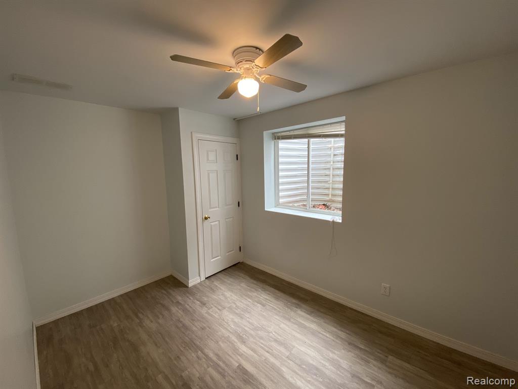 21032 WOODSIDE Avenue, Ferndale, MI 48220 — Photo 20