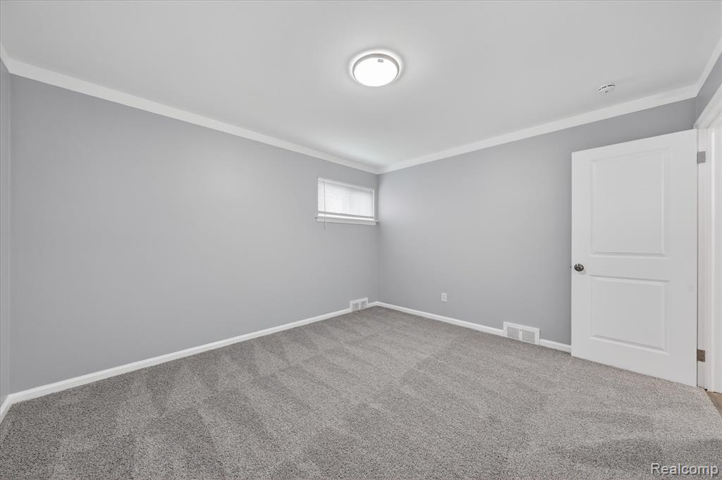 31244 Rosslyn Avenue, Garden City, MI — Photo 15