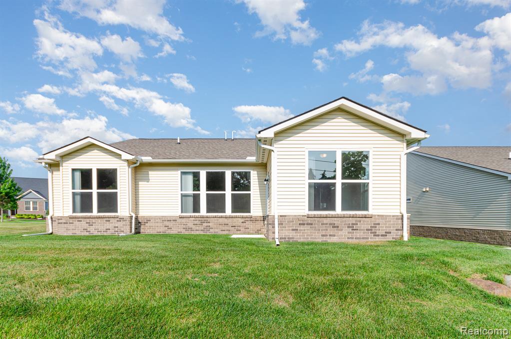 4000 Ashdale Way, Clarkston, MI 48348 — Photo 17