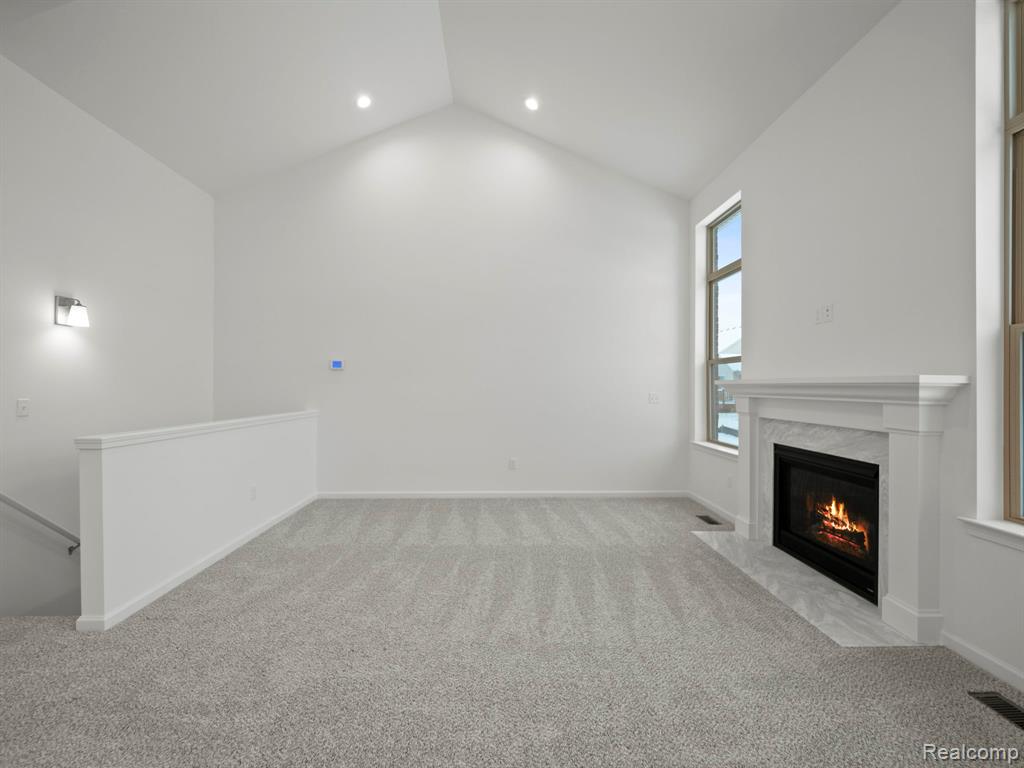 45843 Beaufort Drive, Macomb, MI 48044 — Photo 6