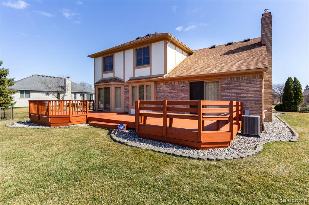 53071 SPRINGHILL MEADOWS Drive, Macomb, MI 48042 — Photo 48