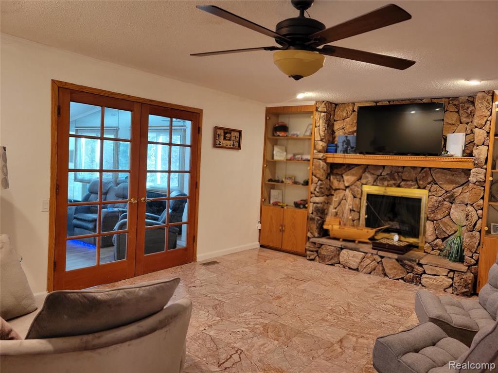 5549 Perrytown Drive, West Bloomfield, MI — Photo 46