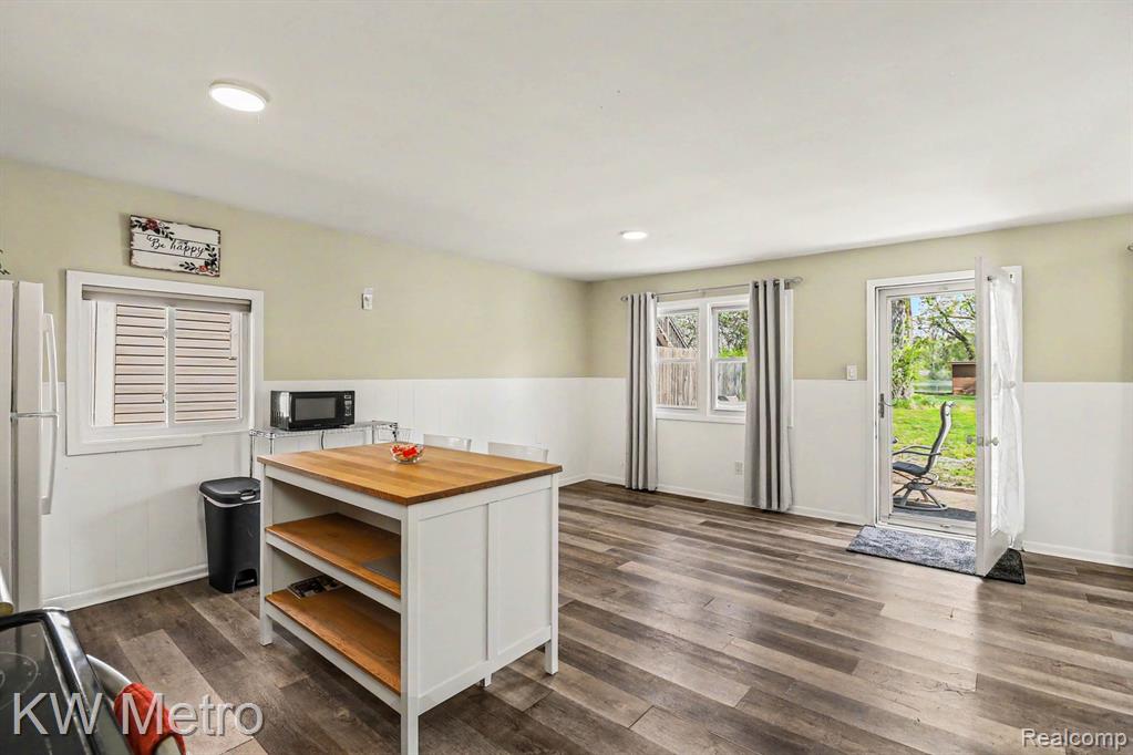 657 Dunleavy Drive, Highland, MI 48356 — Photo 14