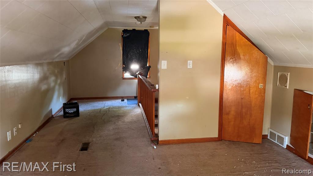 21703 Cushing Avenue, Eastpointe, MI 48021 — Photo 15