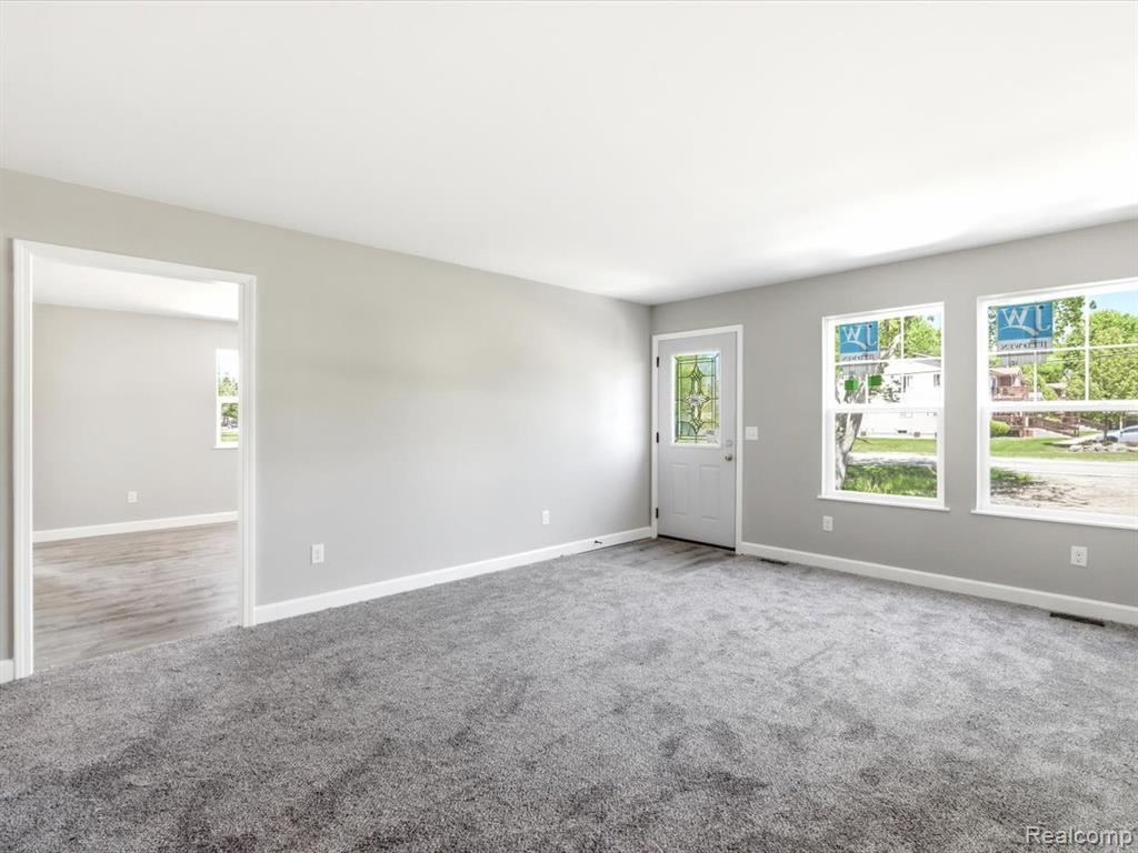 2971 Beach Road, Port Huron, MI 48060 — Photo 8