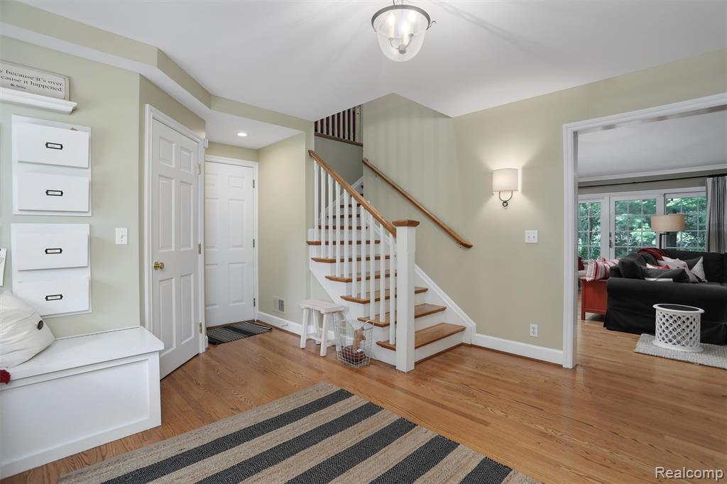 4200 Surrey Cross, Bloomfield Hills, MI 48301 — Photo 17
