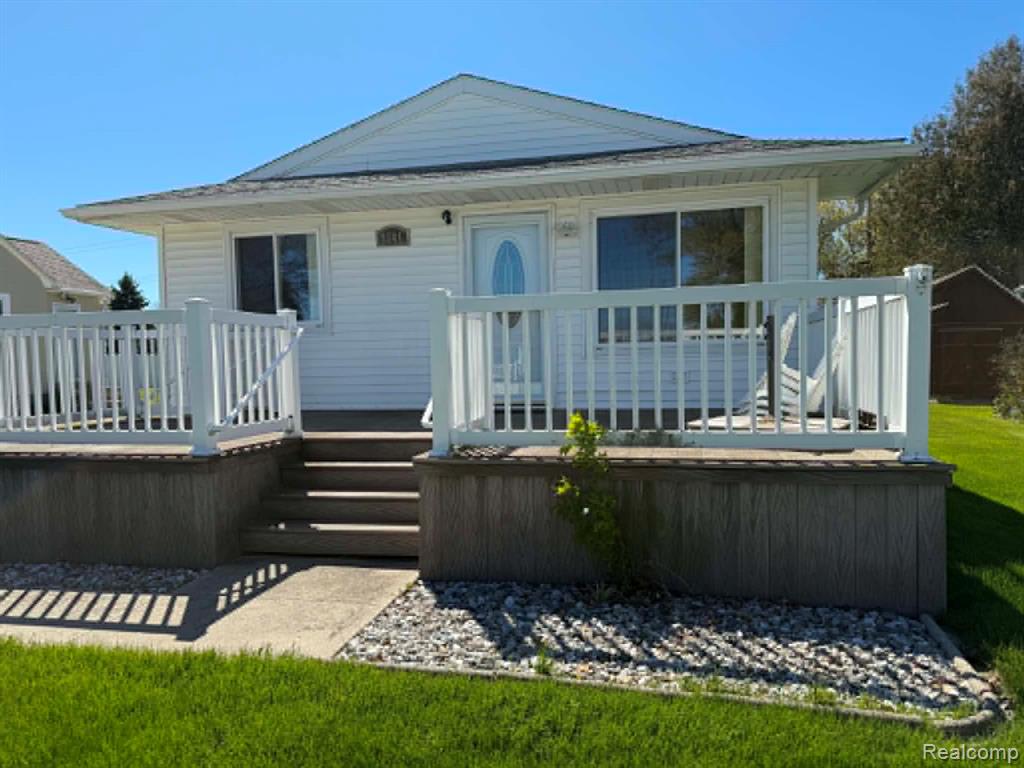 8541 Adams Street, Port Austin, MI 48467 — Photo 2