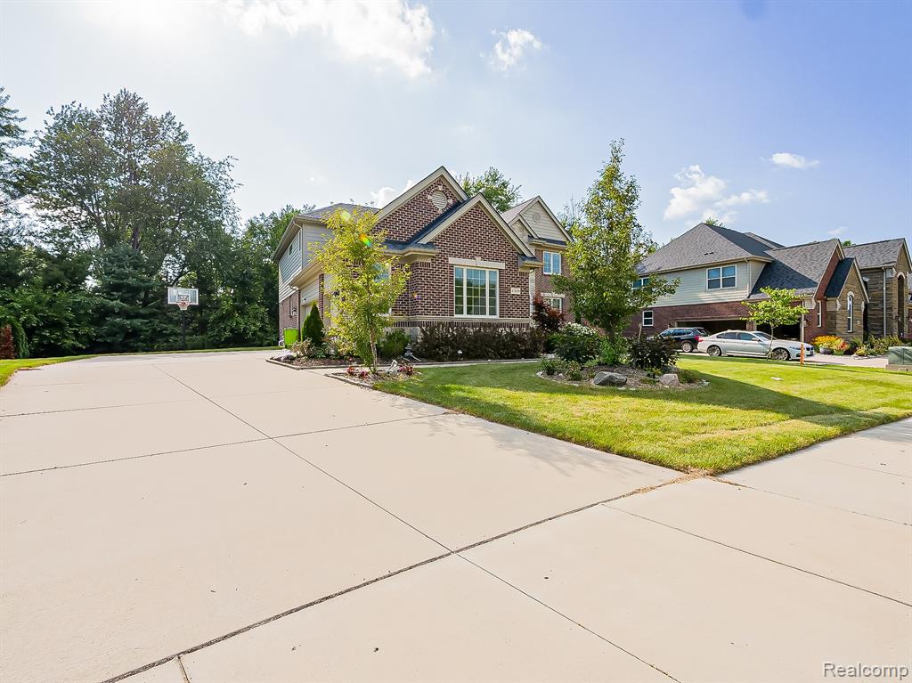47639 Alpine Drive, Novi, MI — Photo 37
