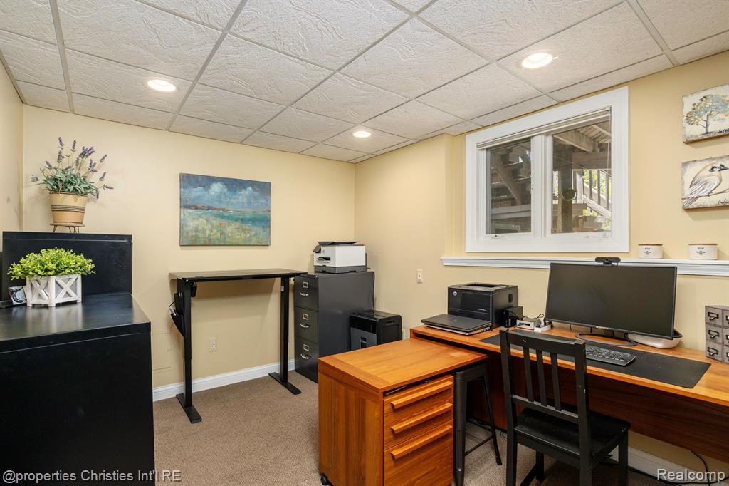 45571 IRVINE Drive, Novi, MI — Photo 42
