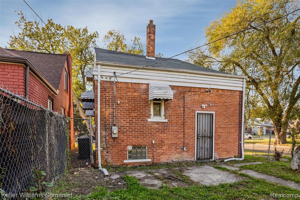 9204 Wayburn Street, Detroit, MI 48224 — Photo 23