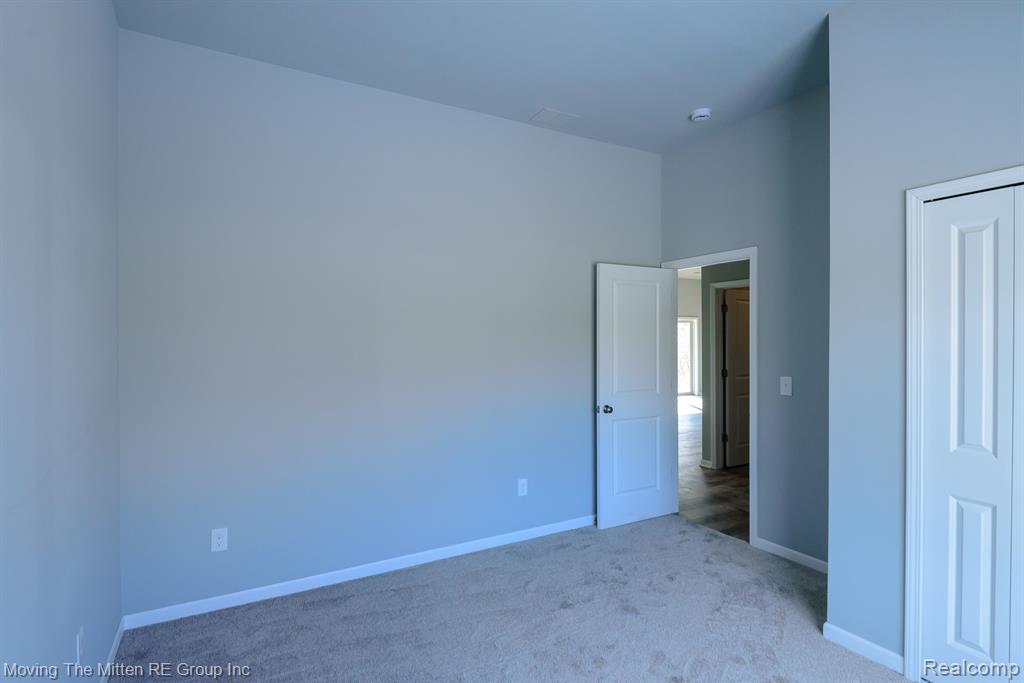 43001 Willow Road, New Boston, MI 48164 — Photo 14