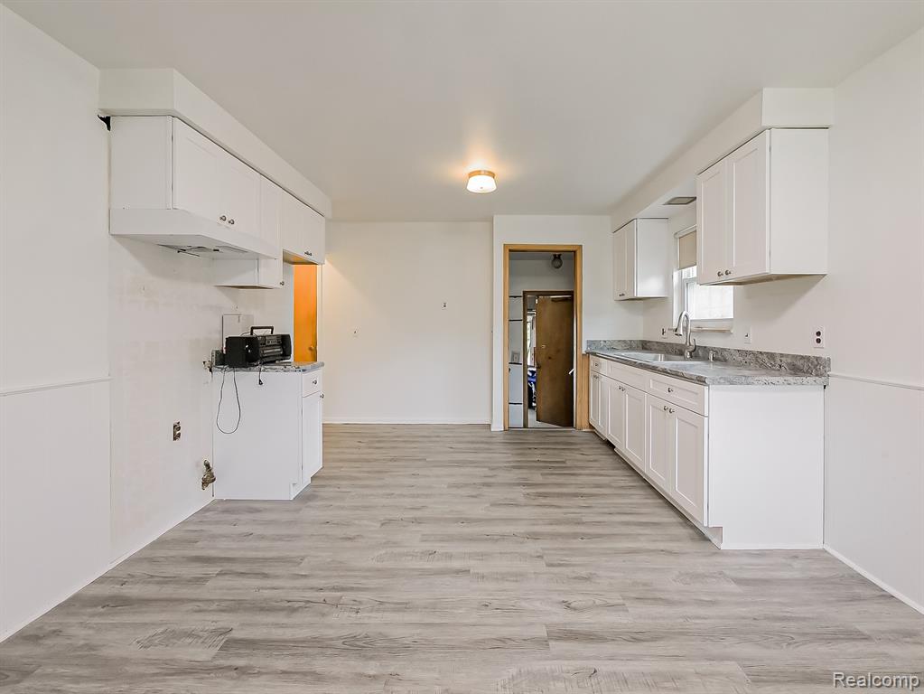 4519 Marseilles Street, Detroit, MI 48224 — Photo 7