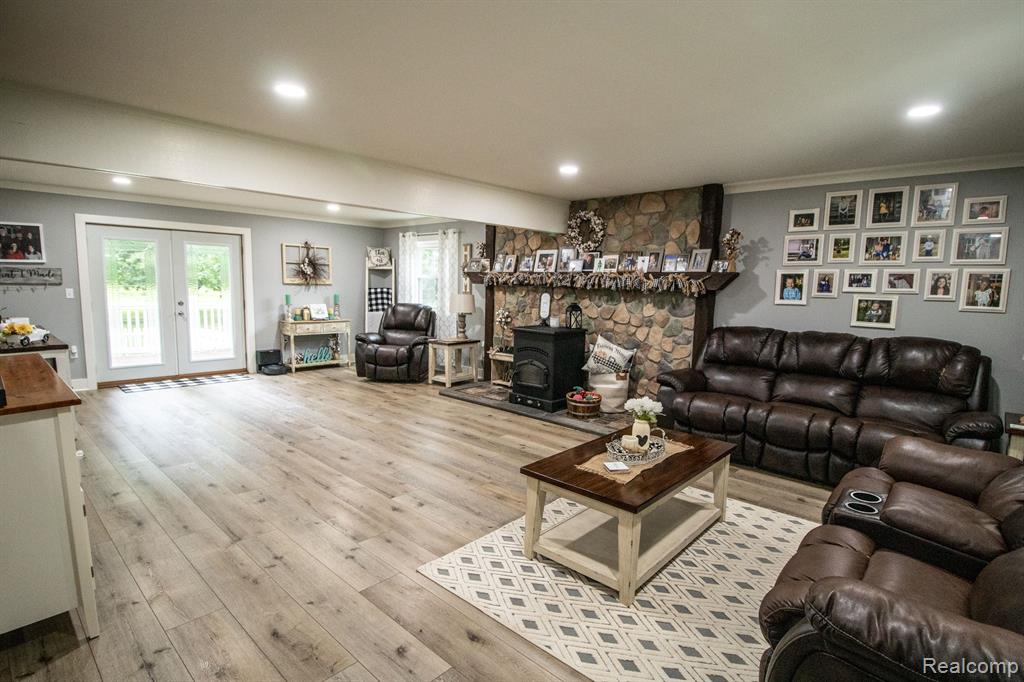 4585 Burt Road, Birch Run, MI 48415 — Photo 6