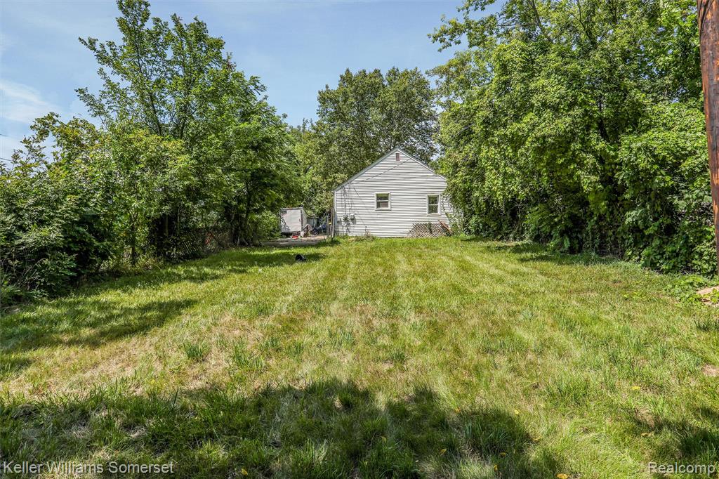 664 Emerson Avenue, Pontiac, MI 48340 — Photo 22