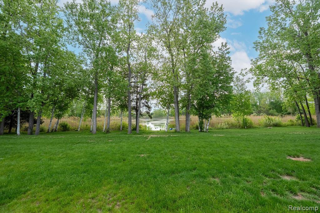 6912 Sweet Water Drive, Ypsilanti, MI 48197 — Photo 30