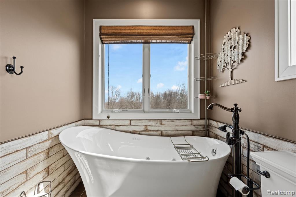 7880 Haley Road, White Lake, MI 48383 — Photo 24