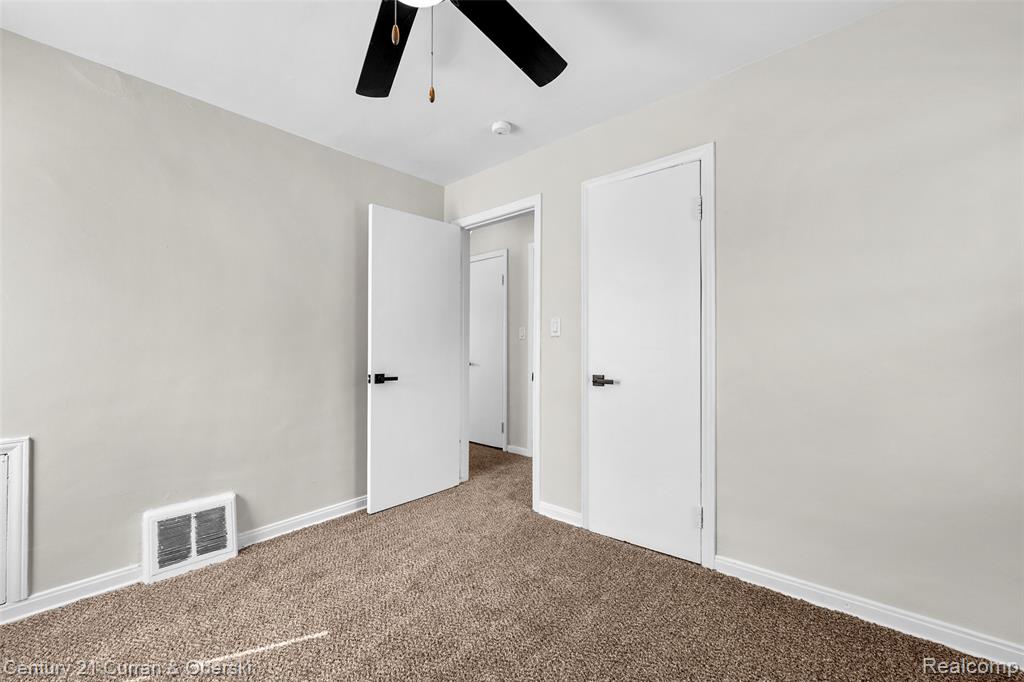 582 Mill Street, Lincoln Park, MI 48146 — Photo 12