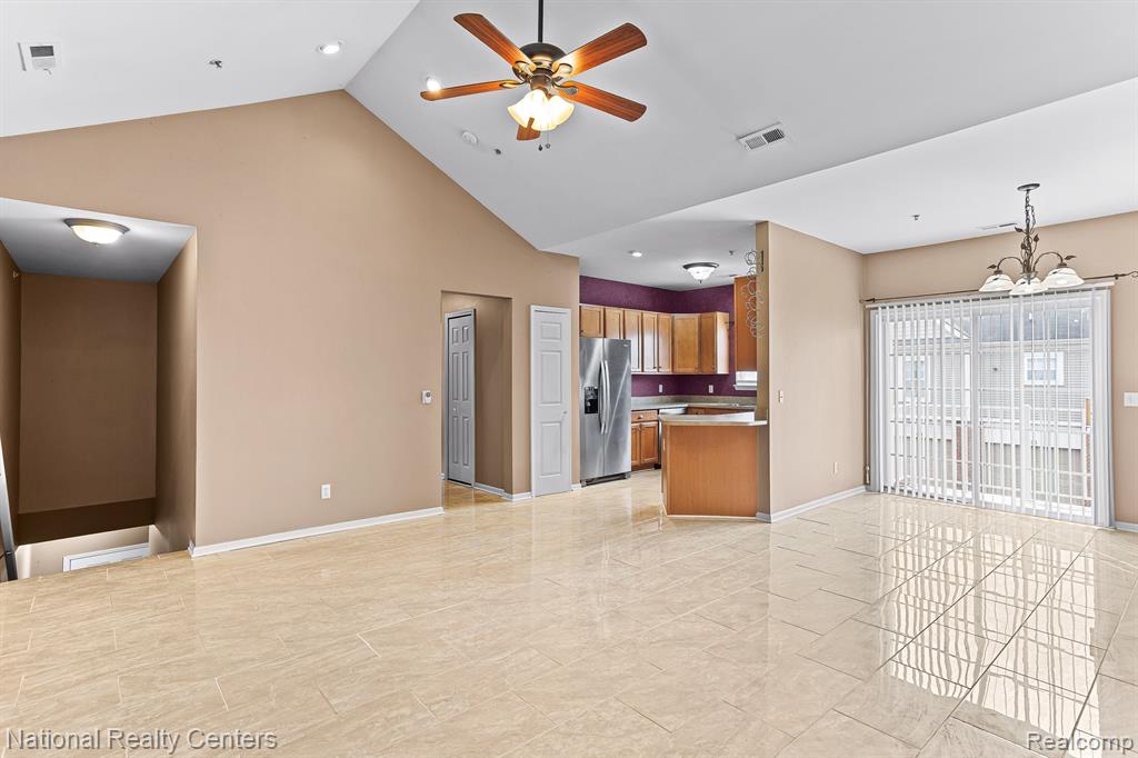 17211 Addington Drive, Commerce Twp, MI 48390 — Photo 4